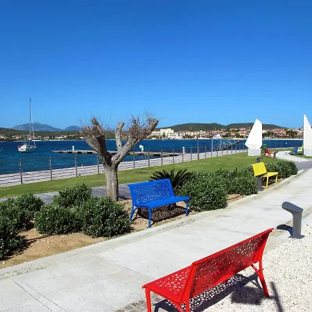 Delfino By Interhome Apartamento